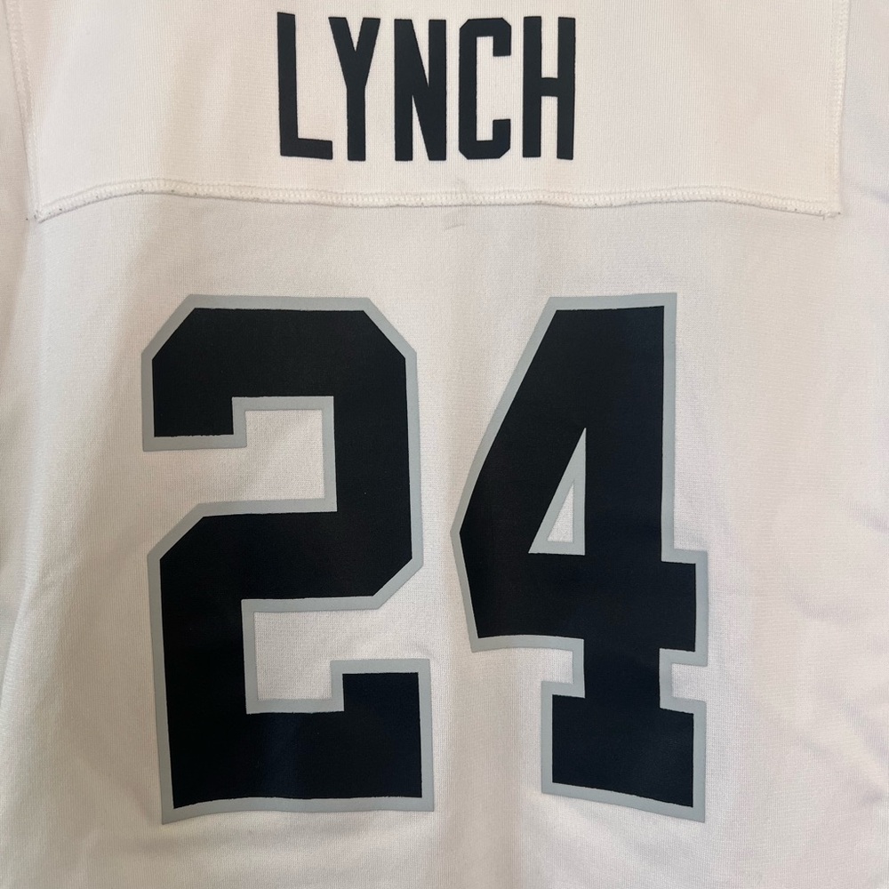 Marshawn Lynch Raiders #24 Nike Jersey (Women’s Large)